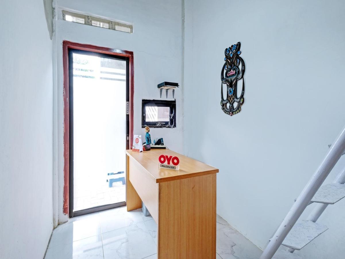 OYO 90325 Pondok Dnayu Syariah Jarakan Bagian luar foto