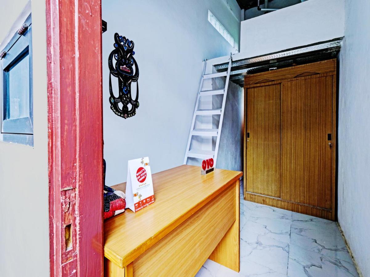 OYO 90325 Pondok Dnayu Syariah Jarakan Bagian luar foto