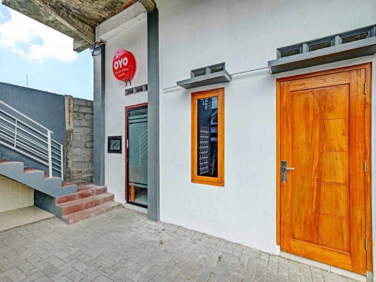 OYO 90325 Pondok Dnayu Syariah Jarakan Bagian luar foto